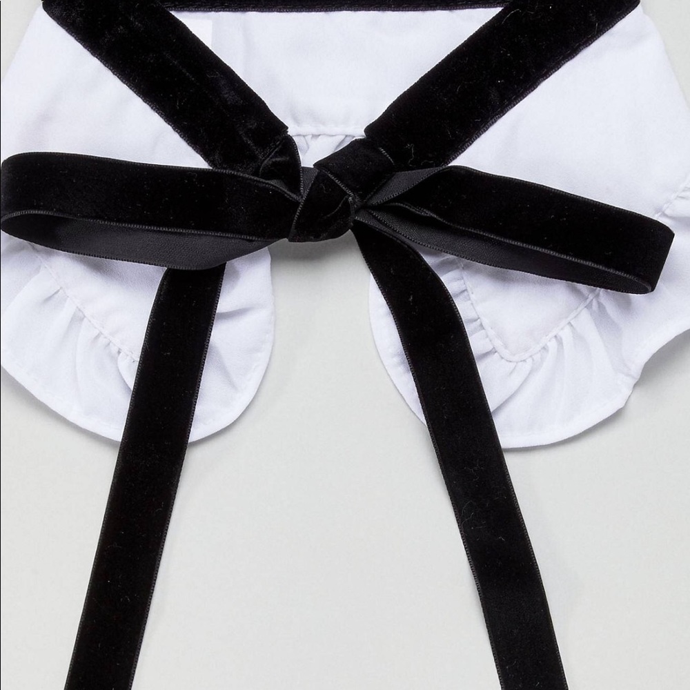 💝NEW! 💝 ▪️🖤 Velvet Tie Frill Collar 🖤▪️ - Picture 3 of 3